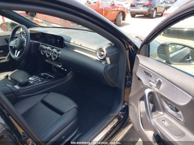 W1K3G4FB6MJ274169 Mercedes-Benz A 220 4matic