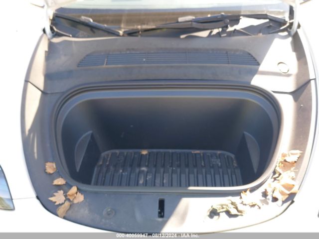 2023 TESLA MODEL Y 7SAYGDEE2PF704533 Photo 9