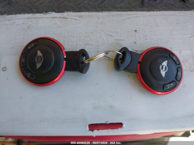 2009 MINI COOPER S WMWMF73589TW84224 Photo 10