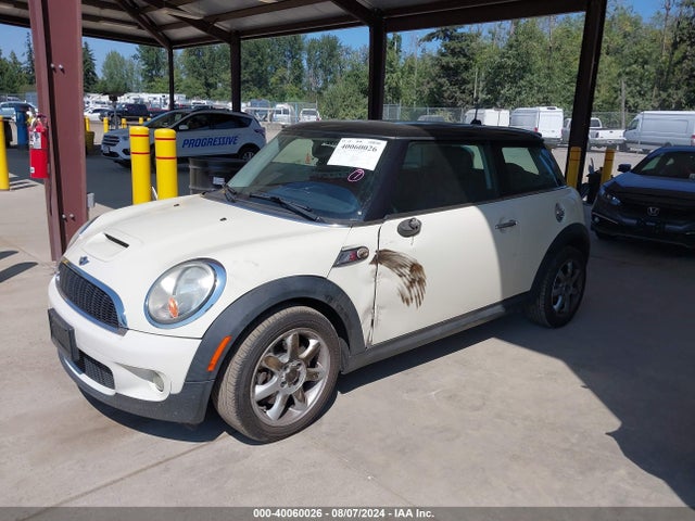 2009 MINI COOPER S WMWMF73589TW84224 Photo 1
