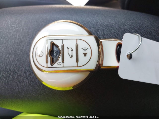 2016 MINI HARDTOP WMWXU1C5XG2D10512 Photo 10