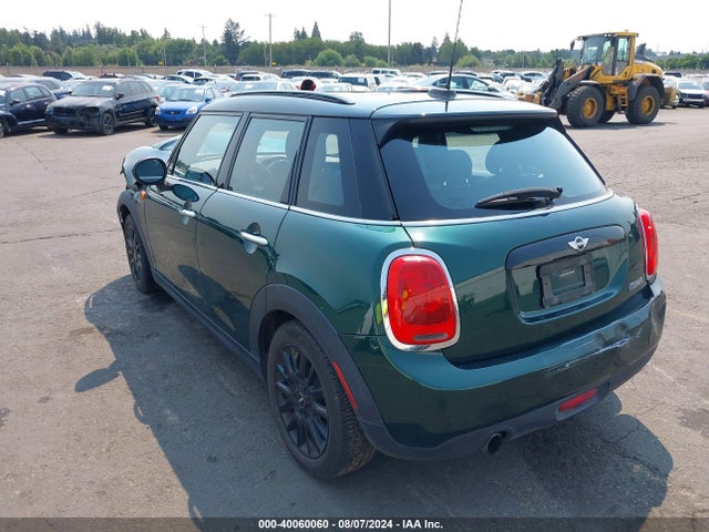 2016 MINI HARDTOP WMWXU1C5XG2D10512 Photo 2