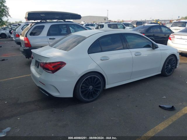 WDD3G4FB5KW023613 Mercedes-Benz A 220 4matic