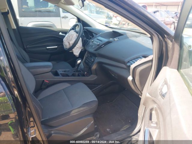 1FMCU0GD1JUC31375 Ford ESCAPE SE