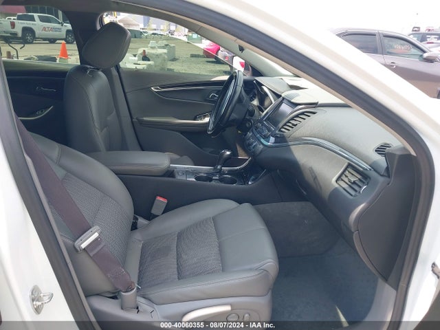 Chevrolet IMPALA 1LT 2017 2G1105S37H9111504 Image 5