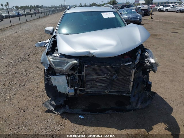 Toyota RAV4 LE 2016 2T3BFREV4GW483207 Image 13