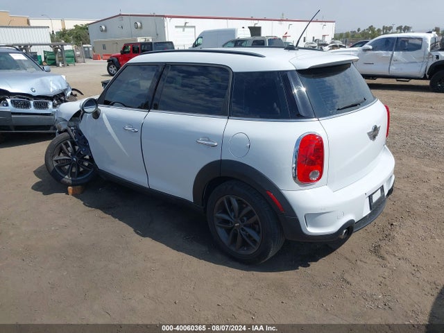 2013 MINI COUNTRYMAN WMWZC3C57DWP22413 Photo 2