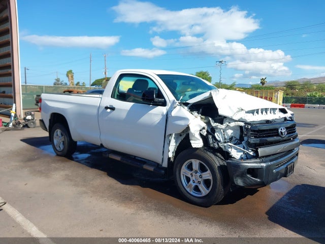 Toyota Tundra Sr 5.7l V8 2017 5TFNY5F10HX222116 main image