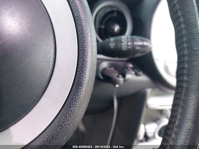 2010 MINI COOPER CLUBMAN WMWML3C50ATX51131 Photo 10