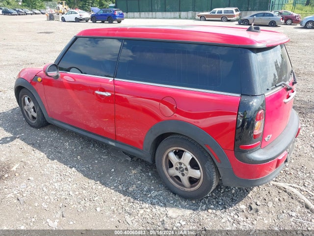 2010 MINI COOPER CLUBMAN WMWML3C50ATX51131 Photo 2