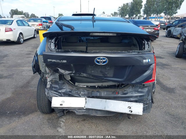 Toyota Prius Two 2014 JTDKN3DU2E0376313 Image 16