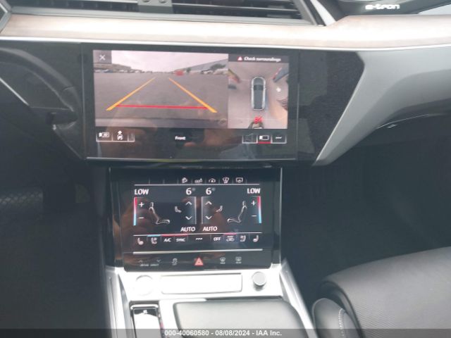 WA1VABGE6KB012767 Audi E-tron Premium Plus