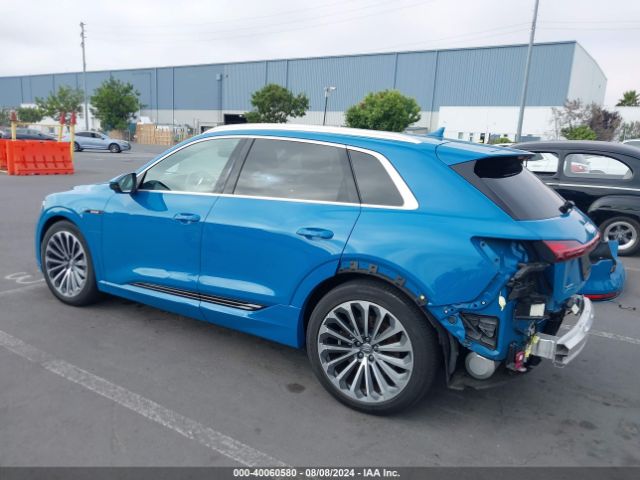 WA1VABGE6KB012767 Audi E-tron Premium Plus