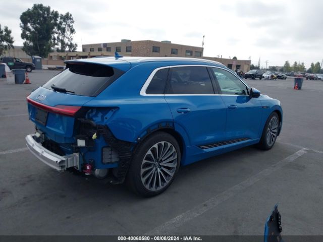 WA1VABGE6KB012767 Audi E-tron Premium Plus
