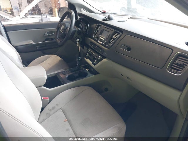 KIA SEDONA LX 2016 KNDMB5C11G6112049 Image 5