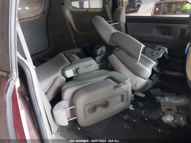 KIA SEDONA LX 2016 KNDMB5C11G6112049 Image 8