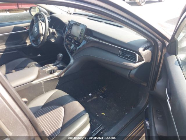 4T1G11AK3NU671322 Toyota CAMRY SE