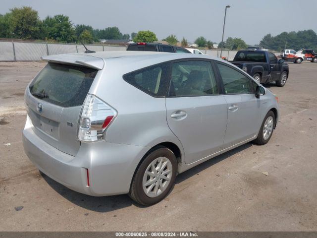 JTDZN3EU6E3356268 Toyota Prius V Three