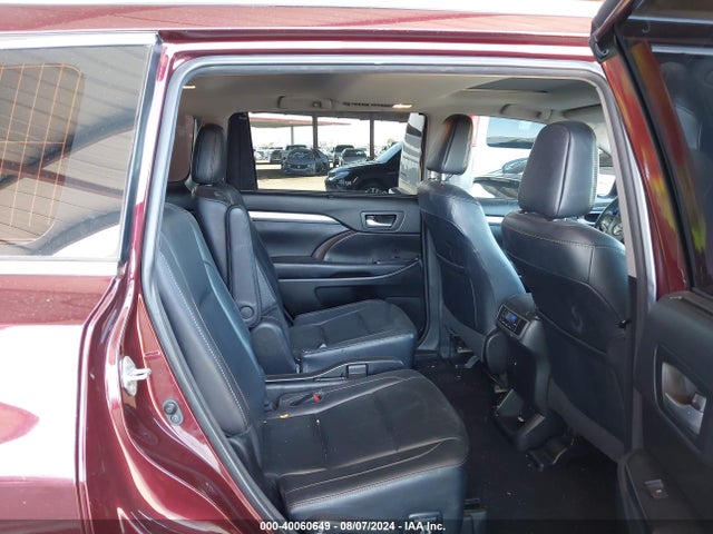 Toyota Highlander Xle 2018 5TDJZRFH7JS834311 Image 8
