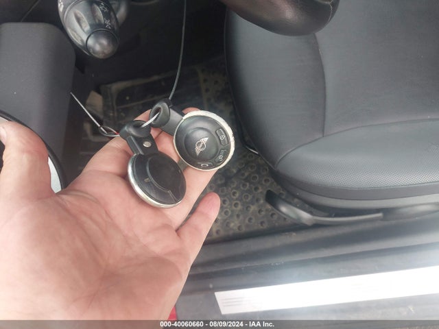 2009 MINI COOPER CLUBMAN WMWML33519TX33104 Photo 10