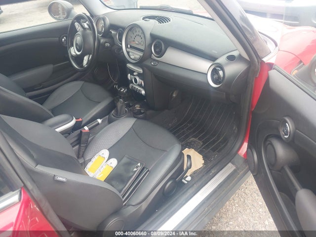 2009 MINI COOPER CLUBMAN WMWML33519TX33104 Photo 4