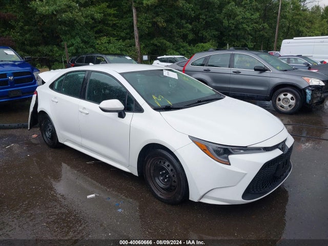 Toyota COROLLA LE 2021 5YFEPMAE3MP255630 головне зображення