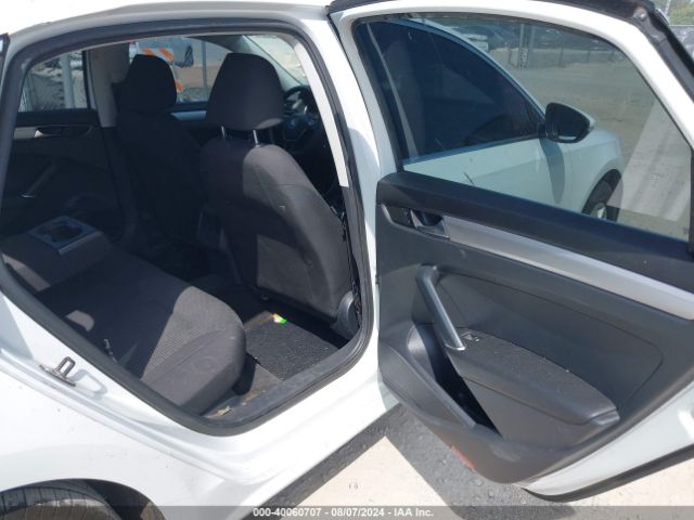 1VWAT7A30HC085362 Volkswagen Passat 1.8t S