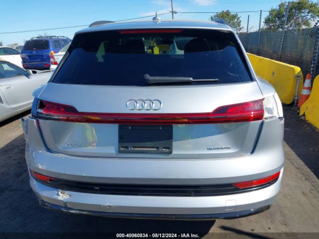 WA1AAAGE7NB012967 Audi E-tron Premium Quattro