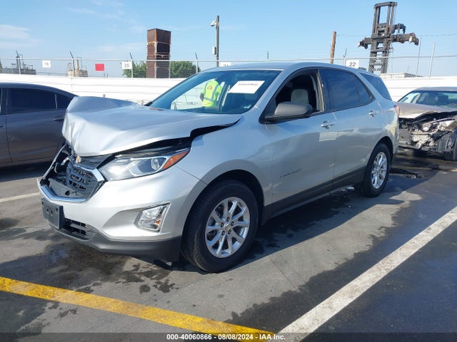 Chevrolet EQUINOX LS 2019 3GNAXSEV1KS572293 Image 2