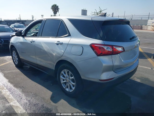 Chevrolet EQUINOX LS 2019 3GNAXSEV1KS572293 Image 3
