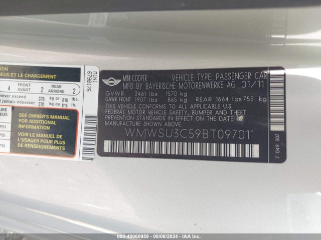 2011 MINI COOPER WMWSU3C59BT097011 Photo 8