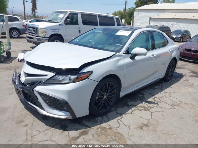 Toyota CAMRY XSE 2022 4T1K61AK5NU007003 Image 2