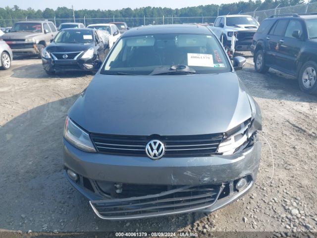 3VWL17AJ2EM354159 Volkswagen Jetta 1.8t Sel