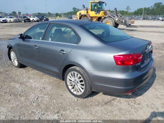 3VWL17AJ2EM354159 Volkswagen Jetta 1.8t Sel
