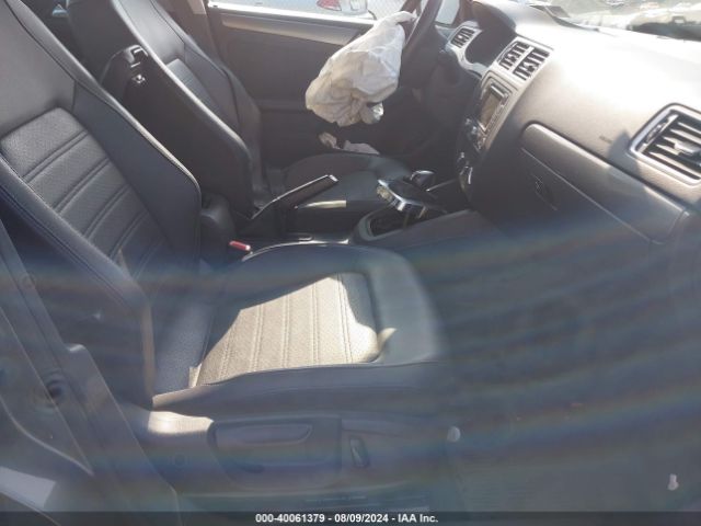 3VWL17AJ2EM354159 Volkswagen Jetta 1.8t Sel