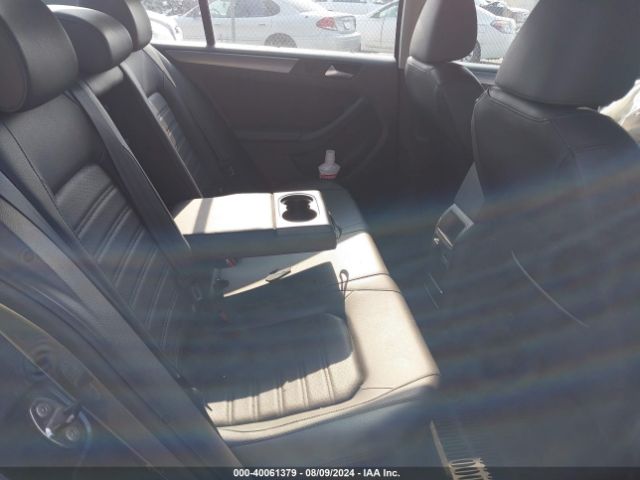 3VWL17AJ2EM354159 Volkswagen Jetta 1.8t Sel