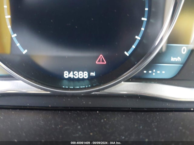 Volvo Xc60 3.2 Premier 2014 YV4952DZ1E2518107 Image 16