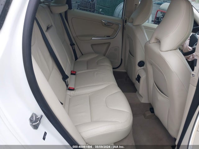 Volvo Xc60 3.2 Premier 2014 YV4952DZ1E2518107 Image 8