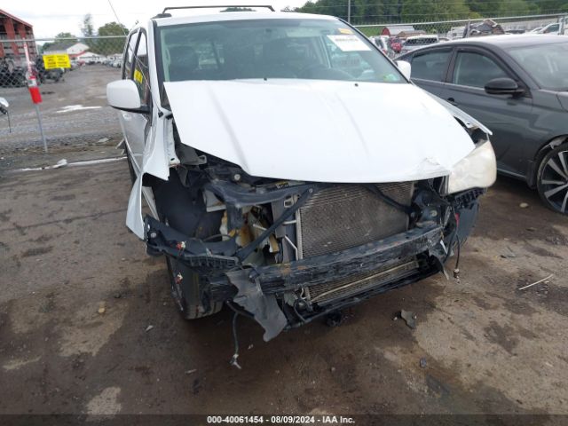 2C4RC1BG3ER157436 Chrysler Town & Country Touring