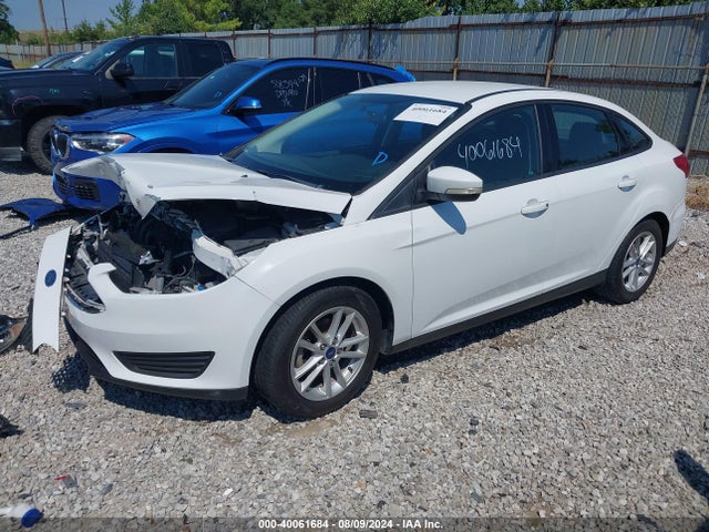 Ford FOCUS SE 2017 1FADP3F29HL253051 Image 2