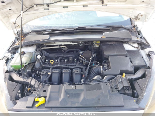 Ford FOCUS SE 2016 1FADP3F2XGL292620 Image 10