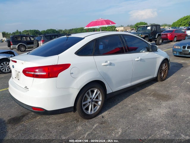Ford FOCUS SE 2016 1FADP3F2XGL292620 Image 15