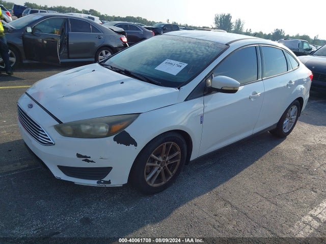 Ford FOCUS SE 2016 1FADP3F2XGL292620 Image 2