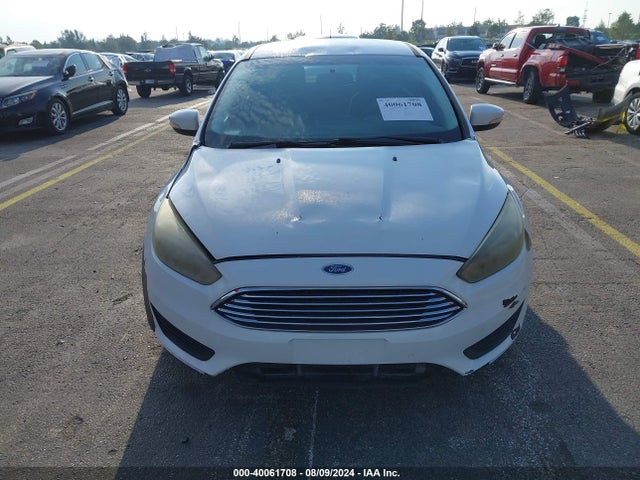 Ford FOCUS SE 2016 1FADP3F2XGL292620 Image 6