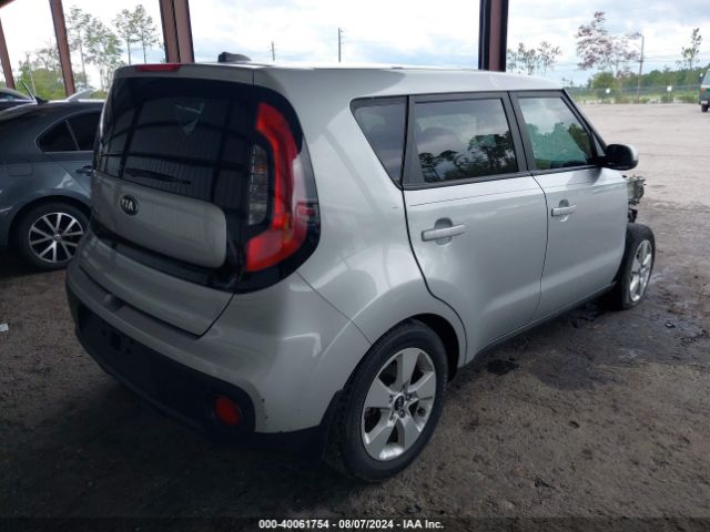 KNDJN2A26J7595138 KIA Soul