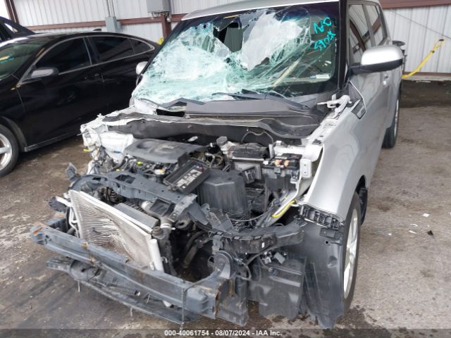 KNDJN2A26J7595138 KIA Soul