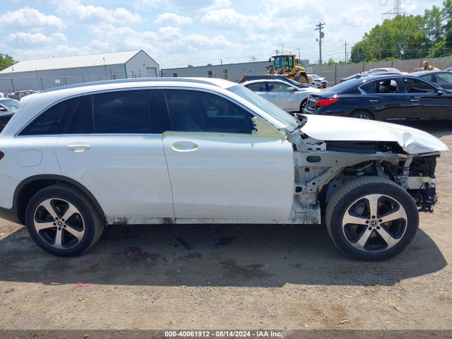WDC0G8DB1LF693811 Mercedes-Benz GLC 300
