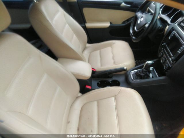 3VWL17AJ2HM361973 Volkswagen Jetta 1.8t Sel/1.8t Sel Premium