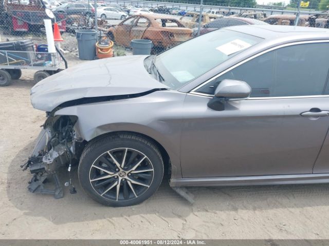 4T1G11AK9NU646473 Toyota CAMRY SE