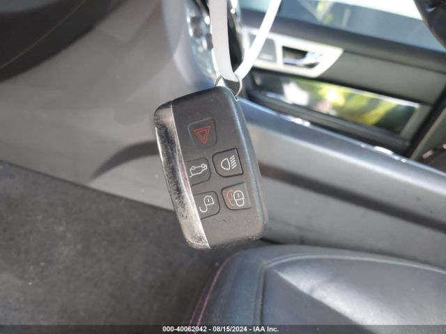 SAJWJ0FF5F8U77702 Jaguar Xf 3.0 Portfolio/3.0 Sport